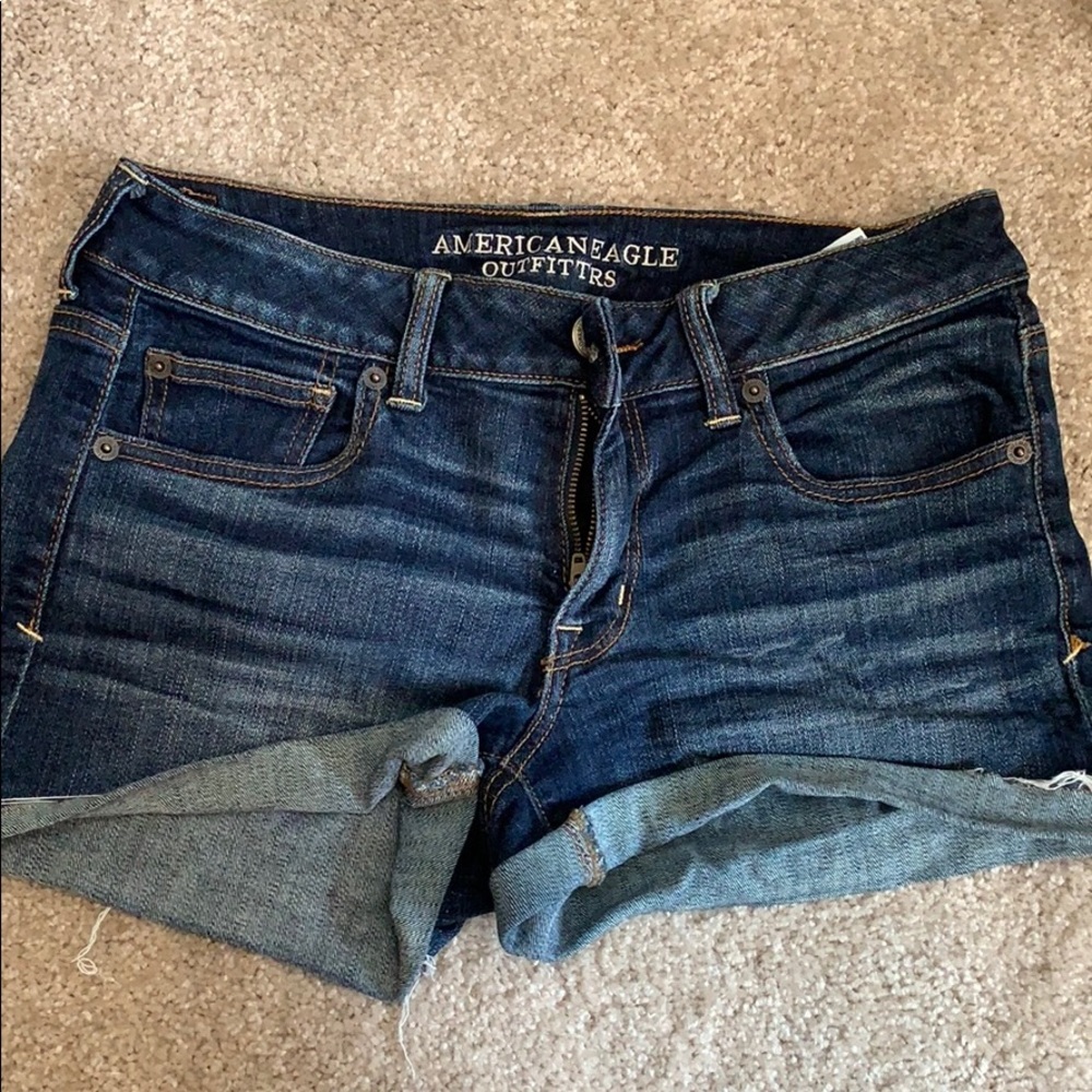 American Eagle jean shorts! Super stretch size 8